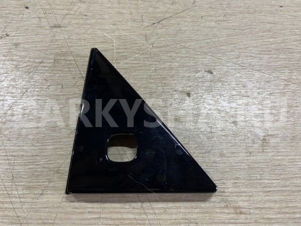 Накладка двери багажника левая Lexus GX II Рестайлинг 2 оригинальный номер 76814-60020