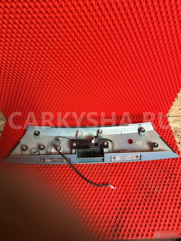 Молдинг крышки багажника Chevrolet Spark M300 Chevrolet Spark оригинальный номер 95956287