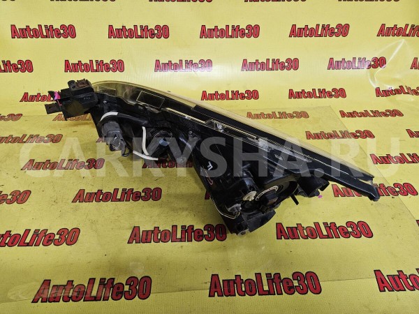 Фара правая Mazda 6 