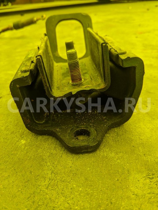 Подушка двигателя Nissan Elgrand 