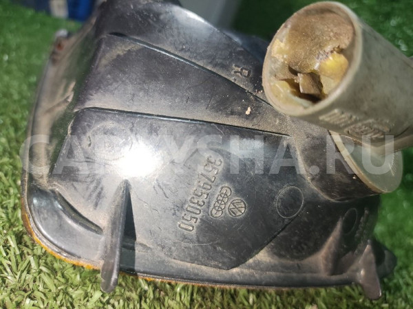 Указатель поворота правый VW Passat B3 Volkswagen Passat оригинальный номер 357953050