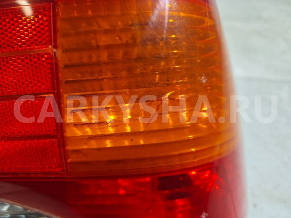 Фонарь задний правый Ford Focus оригинальный номер 1150021