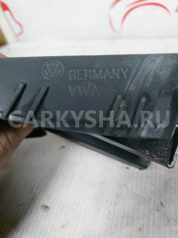Кронштейн заднего бампера лев Volkswagen Golf Mk5 Volkswagen Golf оригинальный номер 1K6807375