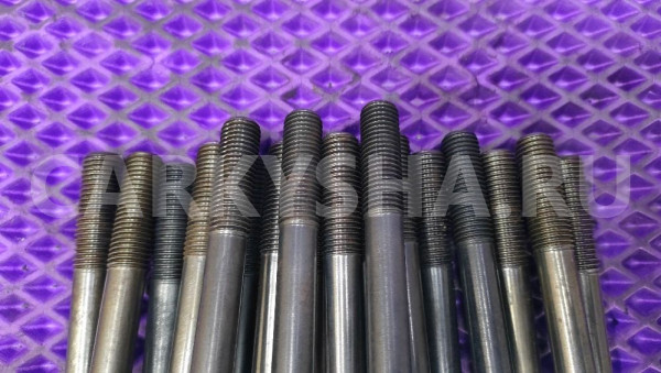 Болты ГБЦ Nissan Terrano WD21 TD27T Nissan Terrano 