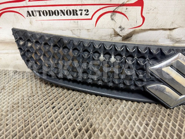 Решетка радиатора Suzuki SX4 2006-2014 Suzuki SX4 оригинальный номер 7174154L00
