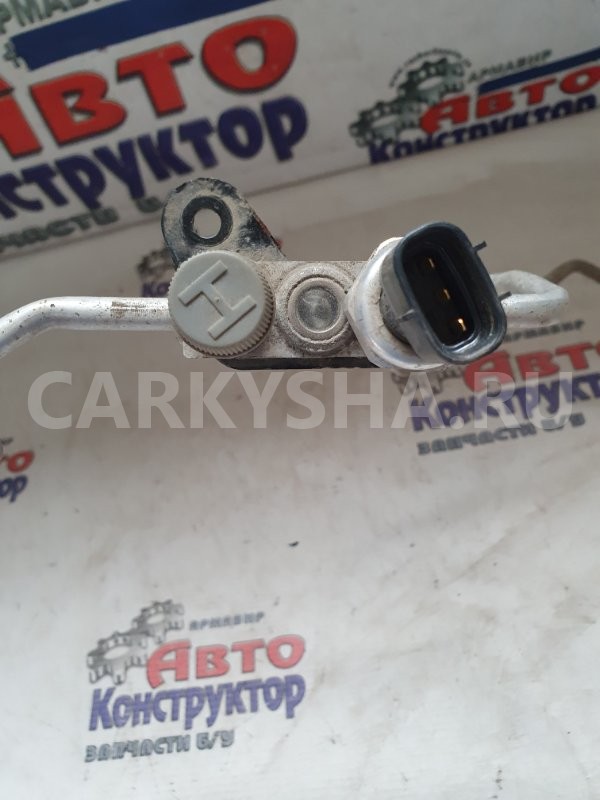 трубка кондиционера длинная с клапаном Toyota Prius 