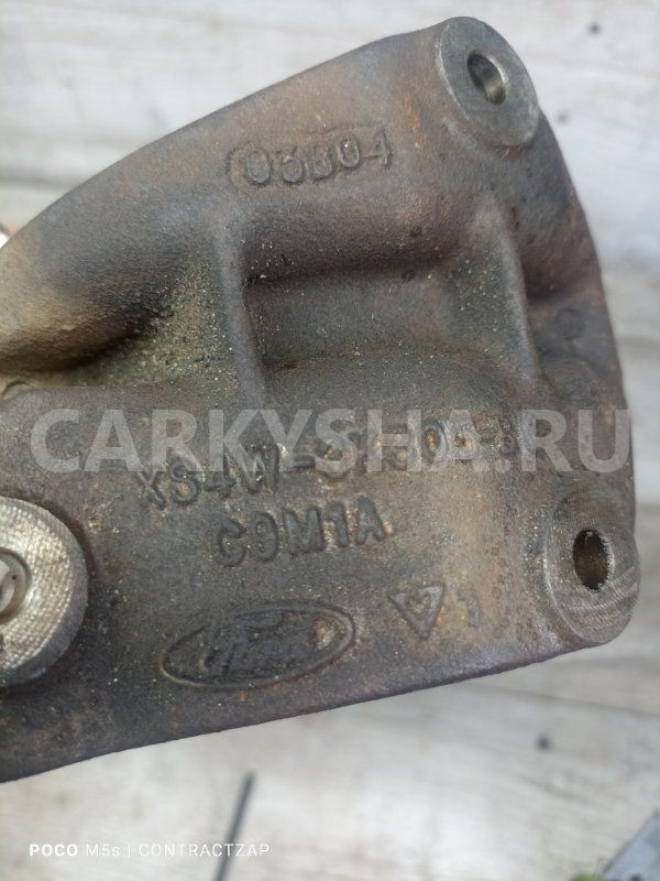 Кронштейн промежуточного вала Ford Focus I (1998—2004) Ford Focus оригинальный номер xs4w3k305ab
