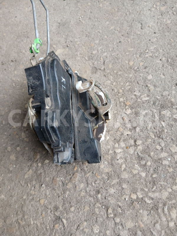 Замок двери задней левой Mitsubishi Lancer 9 Mitsubishi i оригинальный номер MN159631