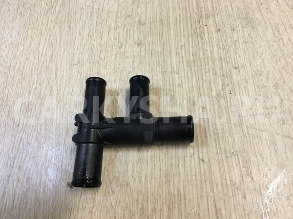 Тройник (патрубок) Toyota Camry VIII (XV70) оригинальный номер 87248-33020