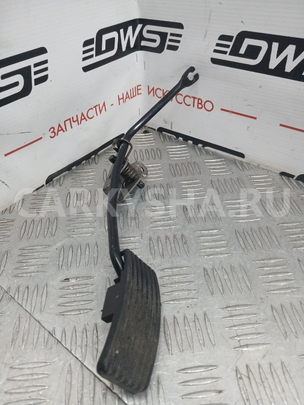 Педаль газа Mitsubishi Pajero 