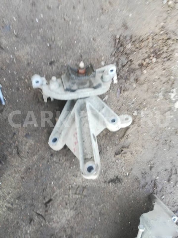 Опора КПП Renault Logan I (2004—2009) Renault 20 