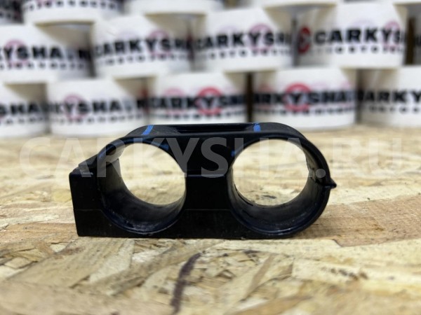 Крепеж Toyota Fortuner II Рестайлинг оригинальный номер 87124-60110