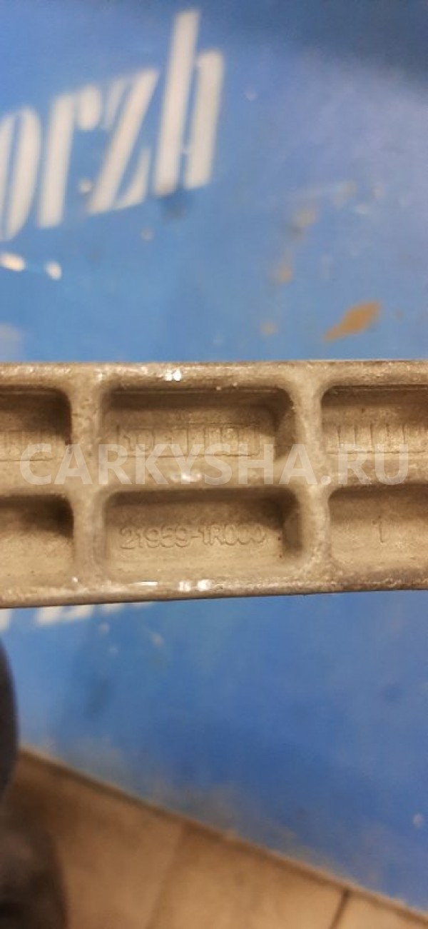 Подушка двигателя Hyundai Solaris 2011 219501R000 RB G4FA, задняя Hyundai Solaris 