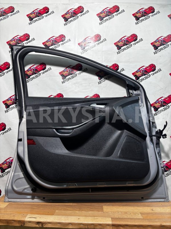 дверь передняя левая Ford Focus 