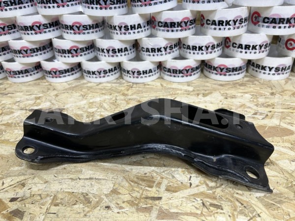 Кронштейн кузова передний Toyota Hilux VIII Рестайлинг – пикап двойная кабина оригинальный номер 51405-KK030