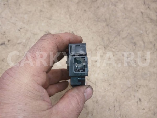 Название детали Сервопривод заслонок печки Модель BMW X1 E84 BMW X1 оригинальный номер 64119231884