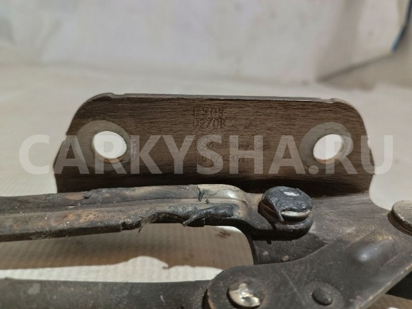 Петля капота правая Volkswagen Caddy 