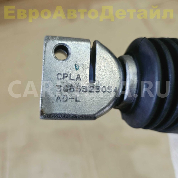 Кардан рулевой Land Rover Defender 2 L663 2023г Land Rover Defender оригинальный номер LR033647