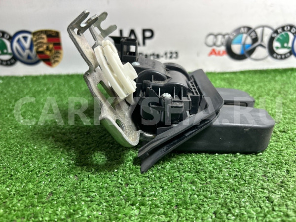 Замок багажника Audi Q5 2011 Audi Q5 