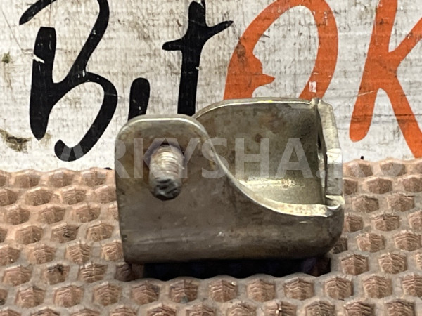 Кронштейн катализатора Mini Clubman оригинальный номер 18 30 7 587 713, 18 30 7 587 713, 18307587713, 7587713, 18 30 7 558 787, 18307558787, 7558787