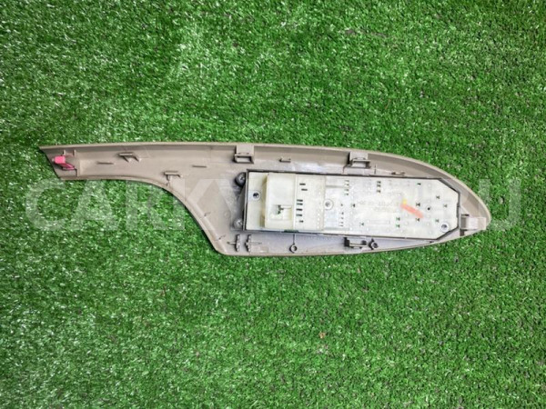 Блок управления стеклоподъемниками Toyota Corolla оригинальный номер 8482012520, 7423202630