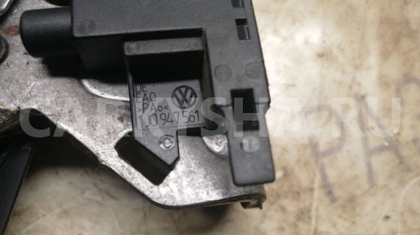 Рычаг ручника Volkswagen Polo 5 Volkswagen Polo оригинальный номер 6Q0711303AF