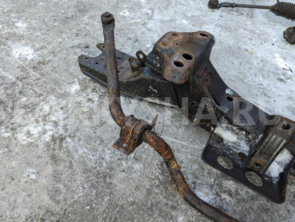 Балка под двс Nissan Vanette оригинальный номер 54401HA101