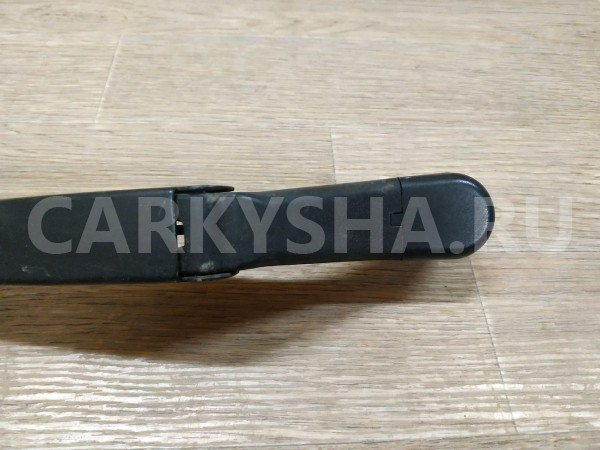 Поводок стеклоочистителя передний правый Mitsubishi Lancer 