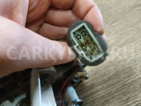 Селектор акпп Kia Shuma оригинальный номер -