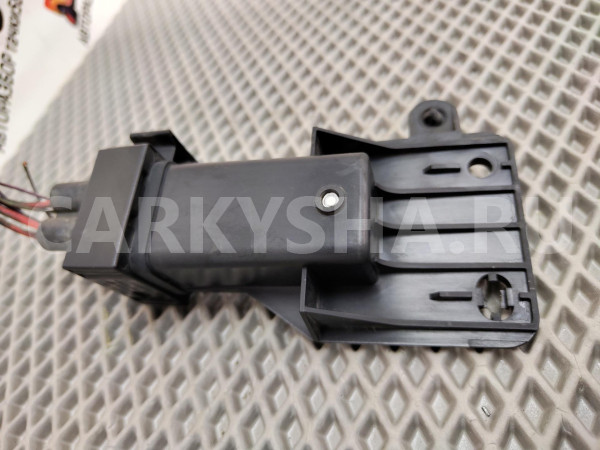 реле электровентилятора Skoda Fabia оригинальный номер 5J0919506