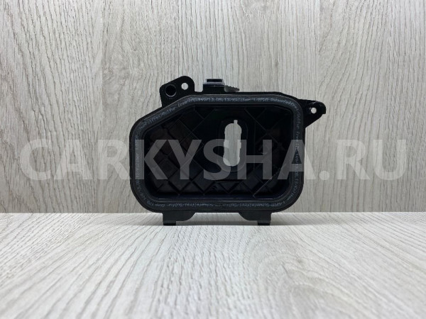 Крышка фары правой Touareg NF Volkswagen Touareg оригинальный номер 174 860 – 02 RE