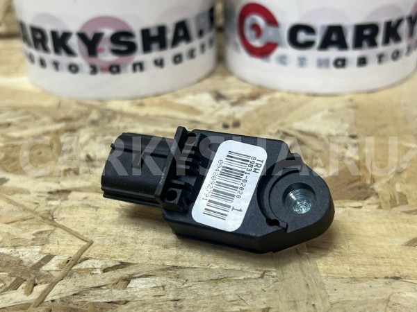 Датчик удара Toyota Avensis II Седан оригинальный номер 89831-02020