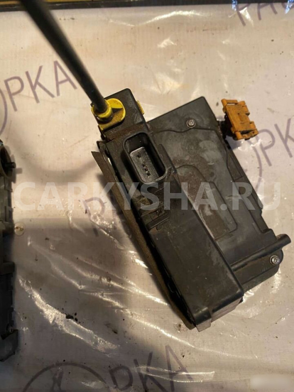 Замок двери Chevrolet Cobalt Chevrolet Cobalt оригинальный номер 13586735