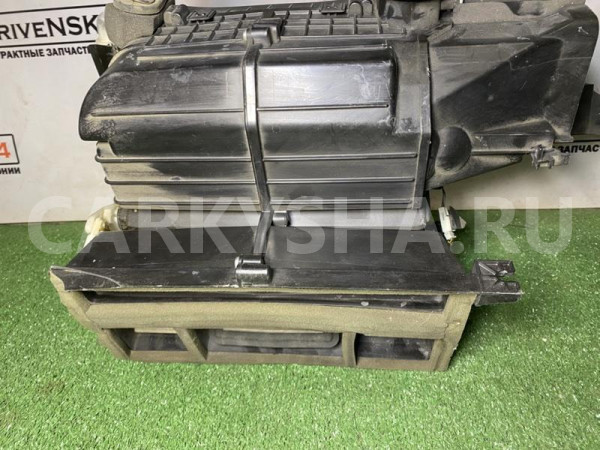 Печка салона Subaru Forester оригинальный номер 72210SA060, 502752-3350 523150-240, 534252-800, 534137-750, 523001-580, 502752-3350, 534462-270