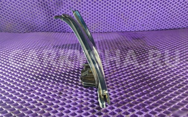 Накладка под фару правая Mercedes-Benz W210 Mercedes-Benz E-klasse 