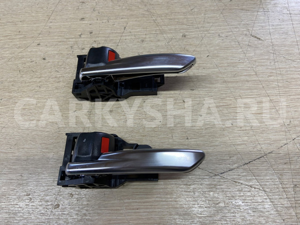 Ручка двери внутренняя левая Toyota RAV 4 V (XA50) оригинальный номер 69206-33150-C0