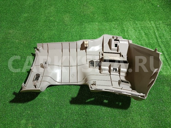 Накладка под рулем Toyota Windom 