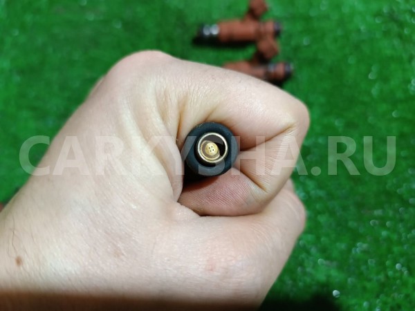 Форсунки топливные к-кт Nissan Avenir 