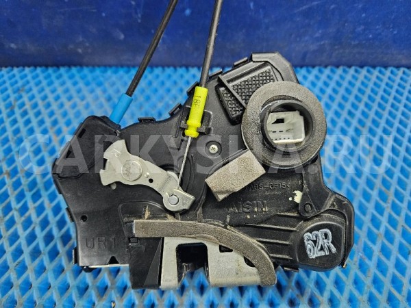 Замок двери передней правой Toyota Avensis T250 Toyota Avensis оригинальный номер 6903002162