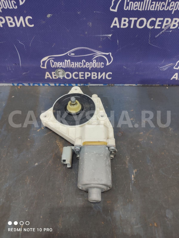 Моторчик стеклоподъемника правый  SsangYong Kyron Ssang Yong Kyron оригинальный номер 8810009012