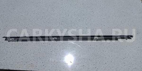 Накладка стекла Nissan Primera P11 рестайлинг (1999—2002) Nissan Primera оригинальный номер 835204y000