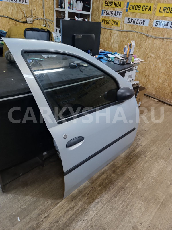 Дверь передняя правая Renault 20 оригинальный номер 801001895R