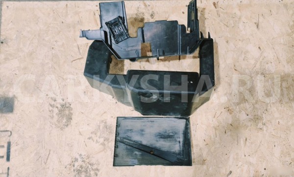 Кожух эбу/аккумулятора Renault Logan 1 Renault 20 