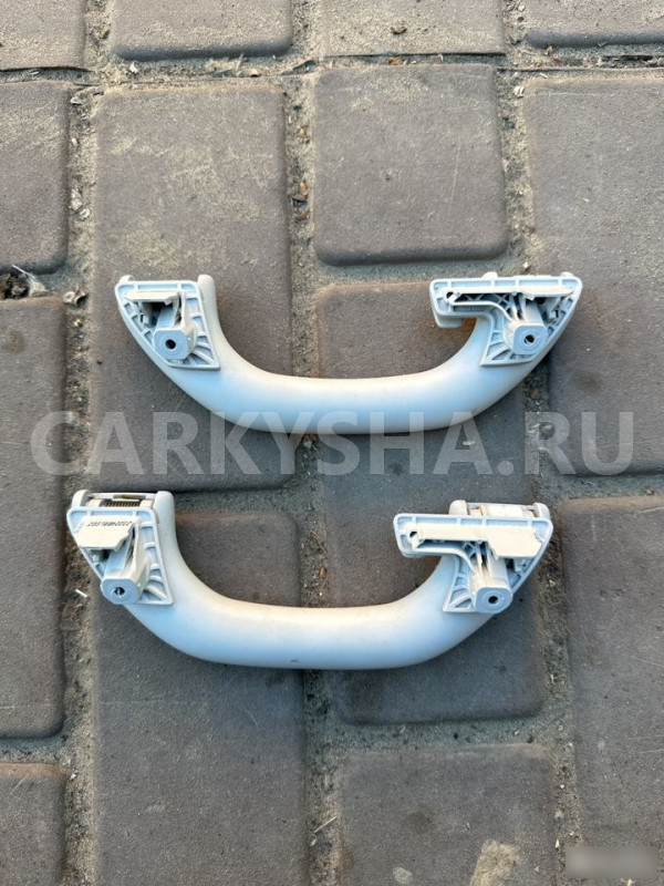 Ручка потолка задняя VW Golf plus Volkswagen Golf Plus оригинальный номер 1K0857607N