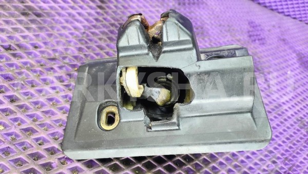 Замок крышки багажника Mercedes-Benz W210 Mercedes-Benz E-klasse оригинальный номер A2027500791