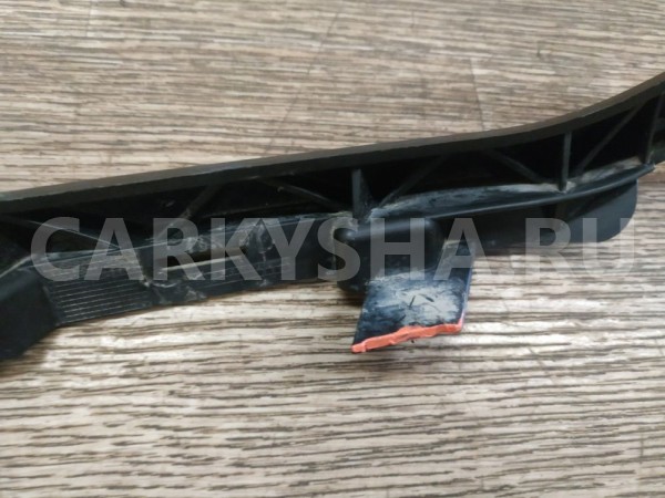 Кронштейн переднего бампера левый Audi Q5 