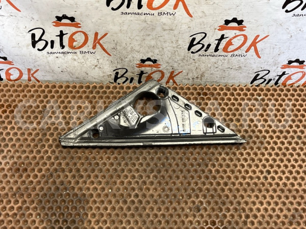 Уплотнитель зеркала BMW 5er оригинальный номер 51 33 7 329 754, 51 33 7 329 754, 51337329754, 7329754