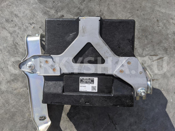 Блок efi Toyota Aqua оригинальный номер 8968152100