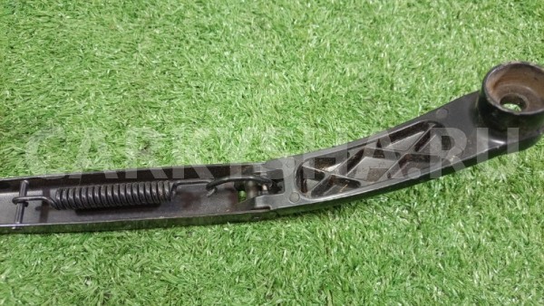 Поводок стеклоочистителя передний правый Kia Rio Kia Rio 