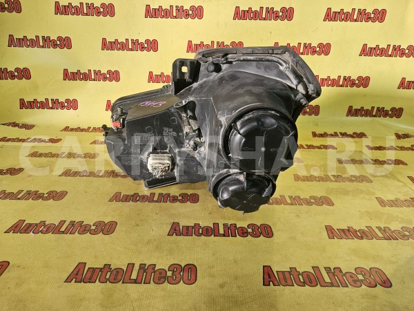 Фара правая Cadillac CTS 